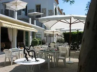 Hotel Pierre Loti 2*