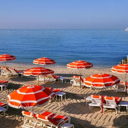 Pierre Loti Отель Антиб